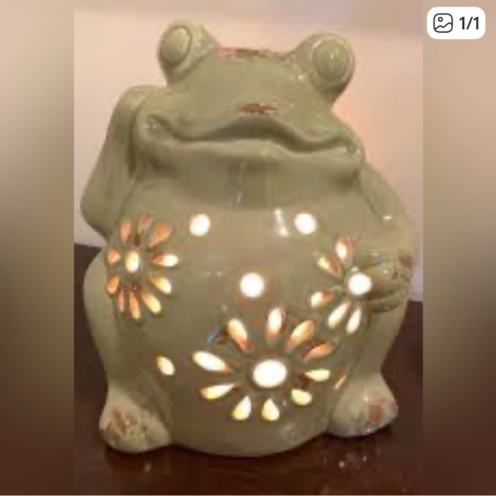 Ceramic Frog Lantern - Green